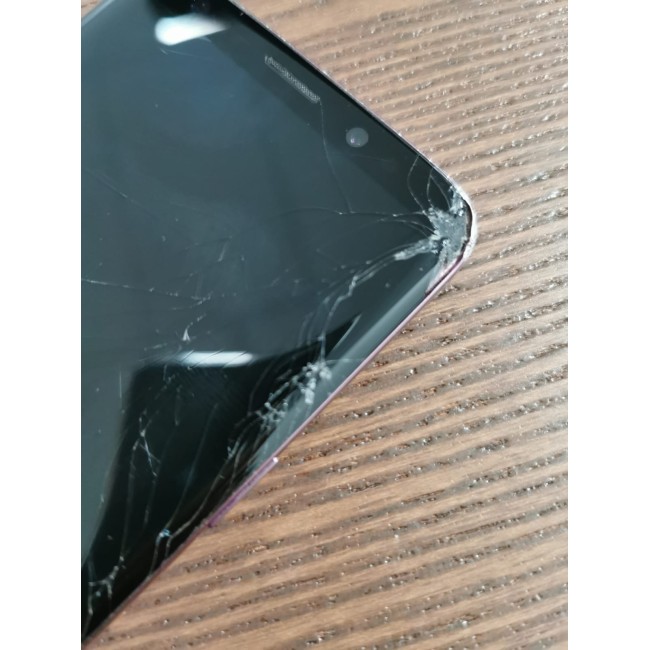 Samsung Galaxy S9 64gb front and back cracked